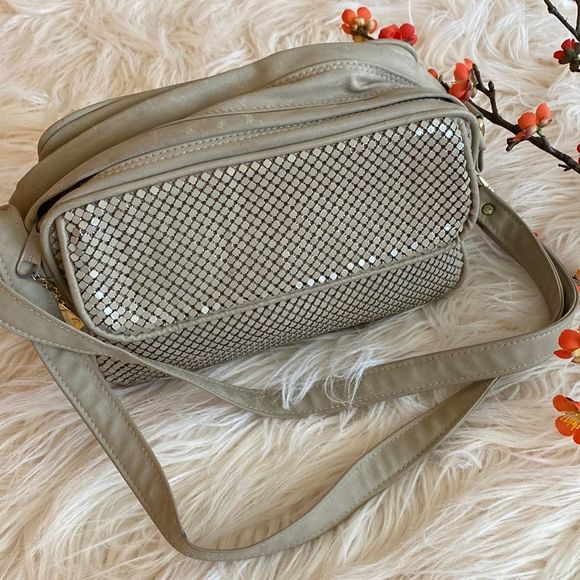 💞WHITING and DAVIS💞shoulder purse